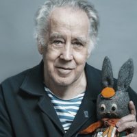 Родился Владислав Петрович Крапивин